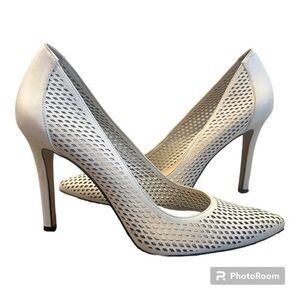 VINCE CAMUTO VO-CAILA LEATHER HEELS SZ-9.5